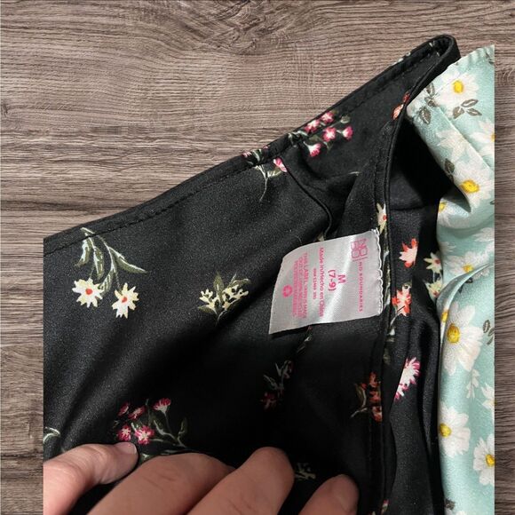 Womens No Boundaries Silk Skirt Lot-medium - Picture 6 of 8